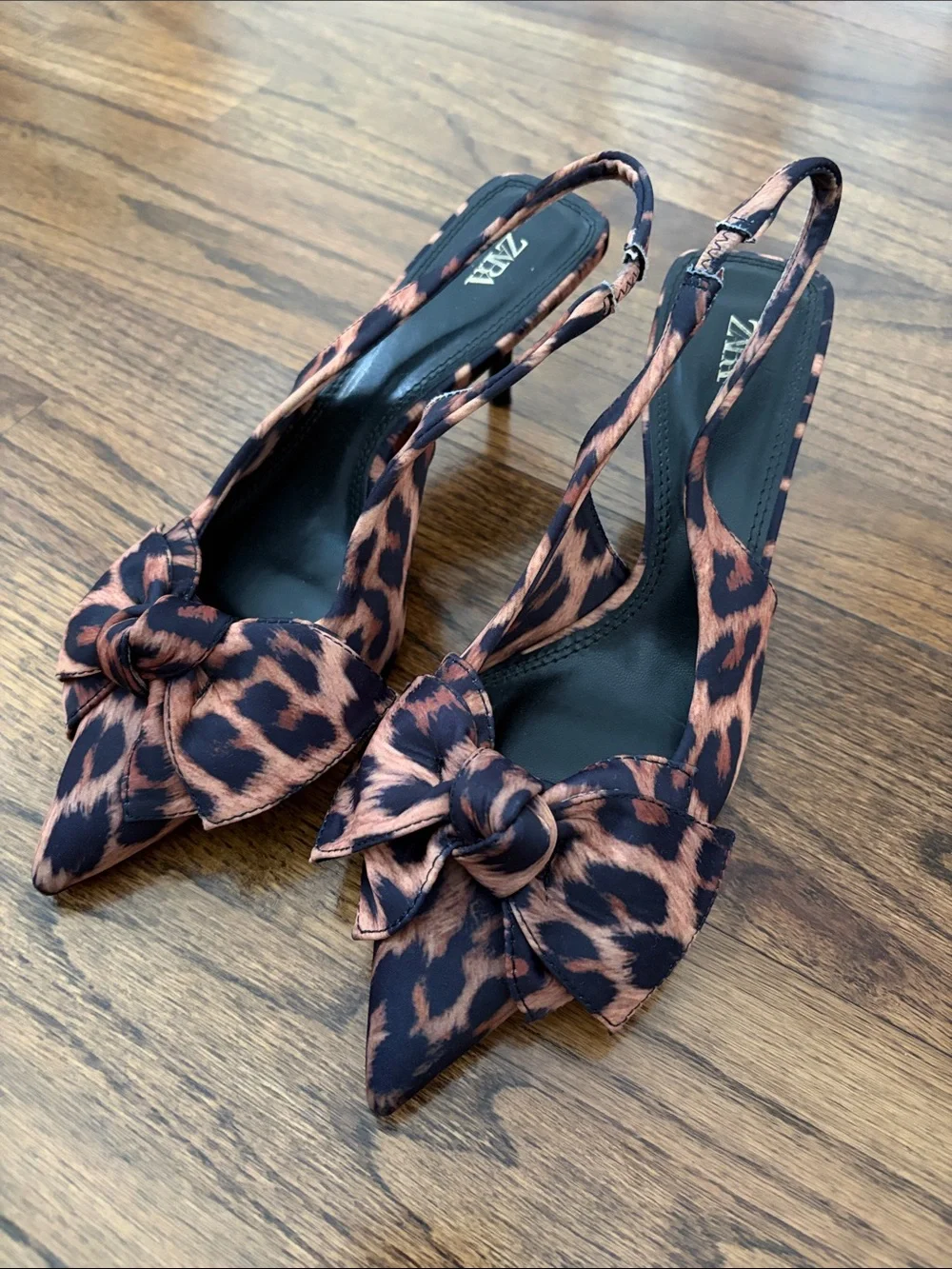 ZARA Leopard Print Bow Detail Pointed Toe Sling Back Kitten Heels